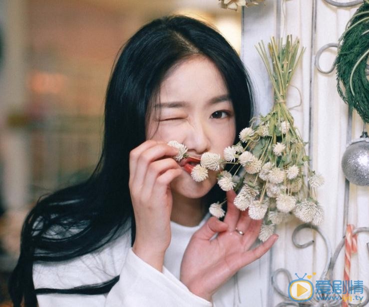 张馨月文艺写真 张馨月高清写真_张馨月高清剧照