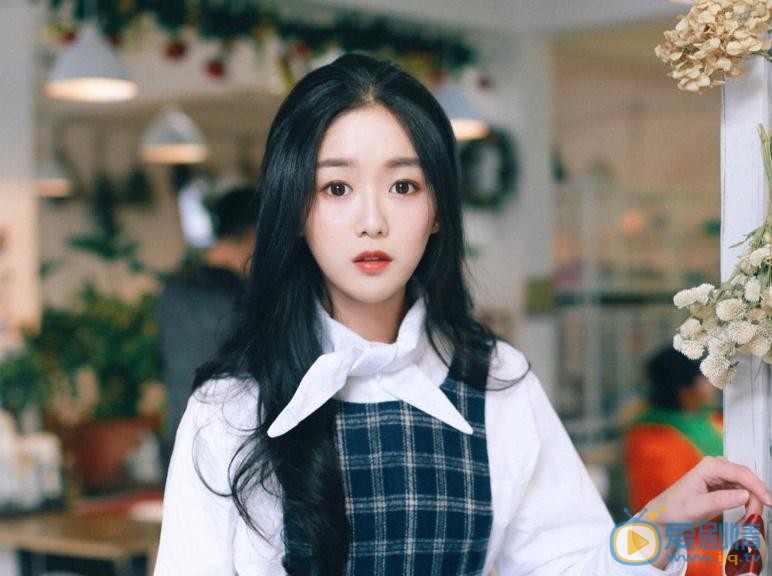 张馨月文艺写真 张馨月高清写真_张馨月高清剧照