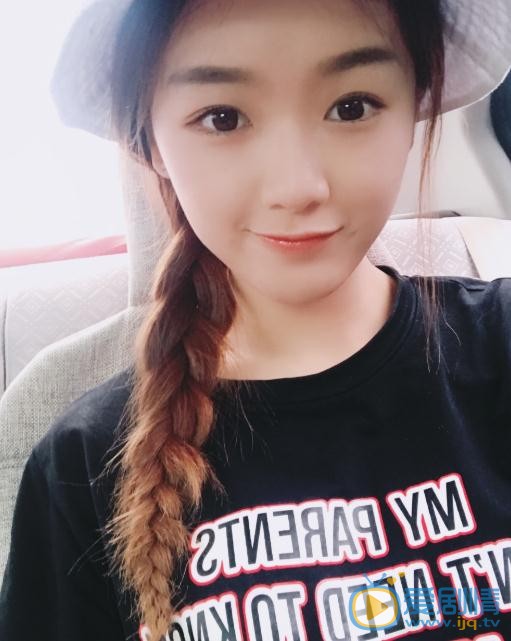 张馨月可爱照 张馨月高清写真_张馨月高清剧照