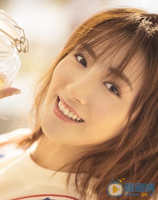 卢茜气质写真 卢茜高清写真_卢茜高清剧照
