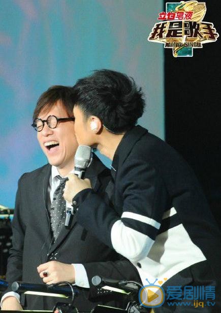 古巨基与人合照 古巨基高清写真_古巨基高清剧照