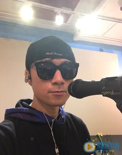 古巨基生活照 古巨基高清写真_古巨基高清剧照