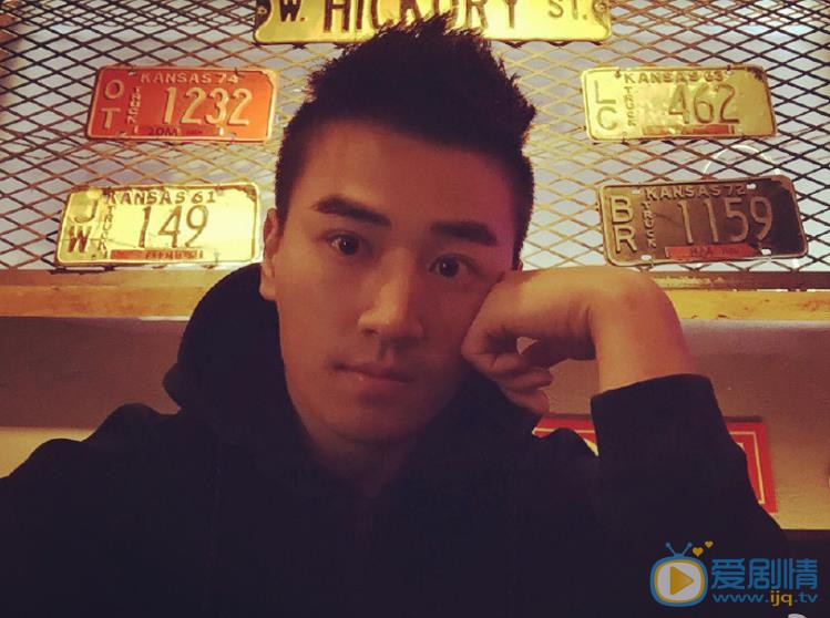 张超人生活照 张超人高清写真_张超人高清剧照