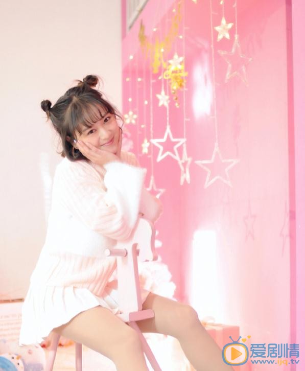 王珏萌粉色写真 王珏萌高清写真_王珏萌高清剧照
