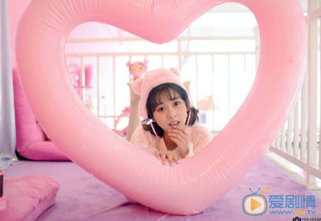 王珏萌粉色写真 王珏萌高清写真_王珏萌高清剧照