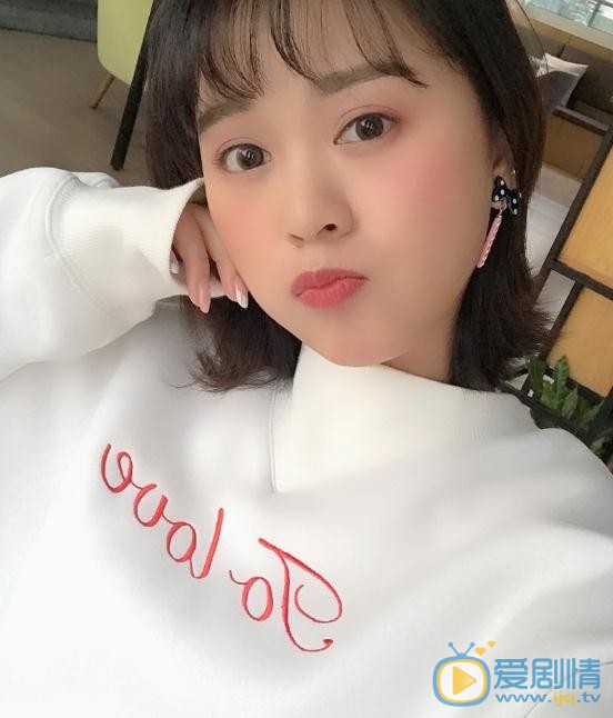 王珏萌可爱照 王珏萌高清写真_王珏萌高清剧照