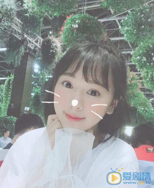 王珏萌可爱照 王珏萌高清写真_王珏萌高清剧照