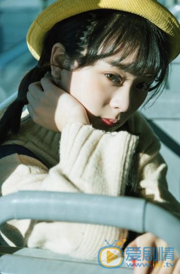 王珏萌街拍写真 王珏萌高清写真_王珏萌高清剧照