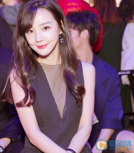 刘美人活动照  刘美人高清写真_刘美人高清剧照