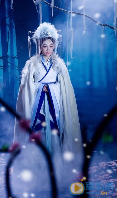原子霏古装写真