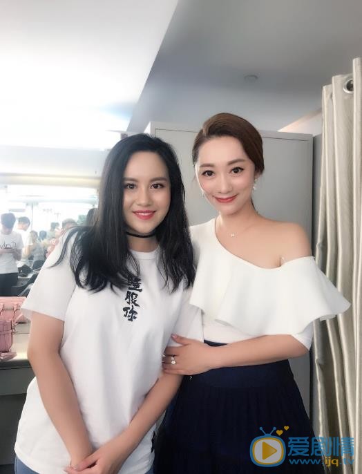 原子霏活动照 原子霏高清写真_原子霏高清剧照