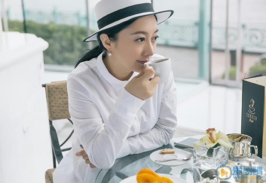 原子霏性感气质大片 原子霏高清写真_原子霏高清剧照