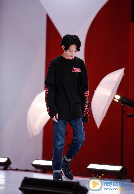 赵天宇综艺节目照 赵天宇高清写真_赵天宇高清剧照