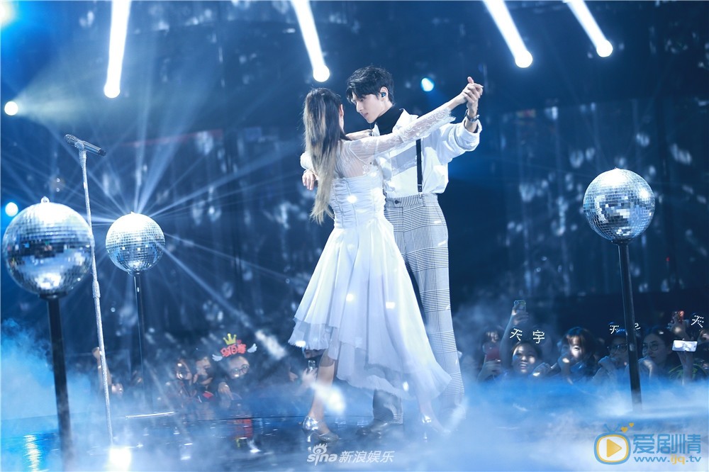 赵天宇演唱会大片 赵天宇高清写真_赵天宇高清剧照