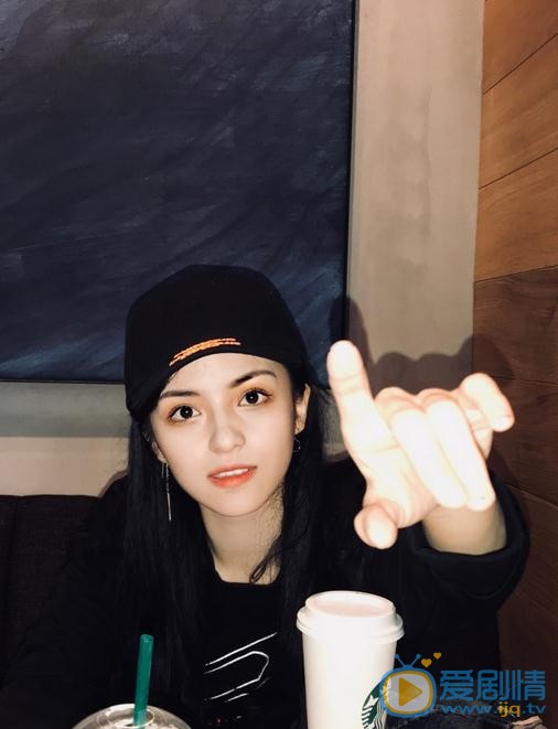戴蕥琪夜色写真 戴蕥琪高清写真_戴蕥琪高清剧照