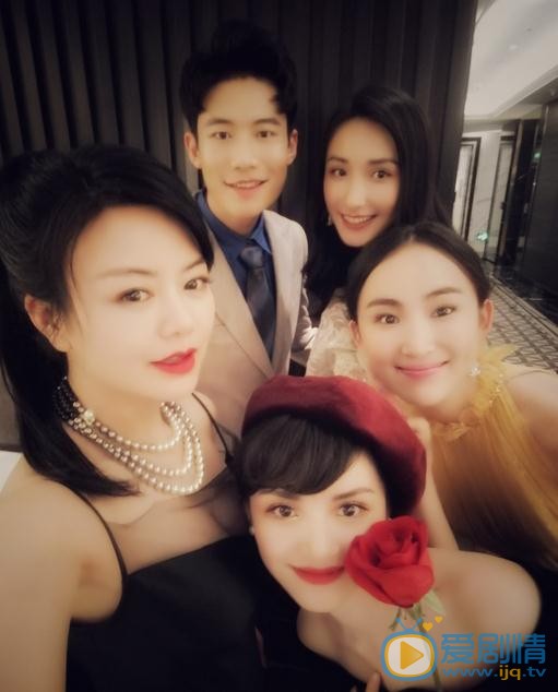 戴蕥琪与人合照 戴蕥琪高清写真_戴蕥琪高清剧照