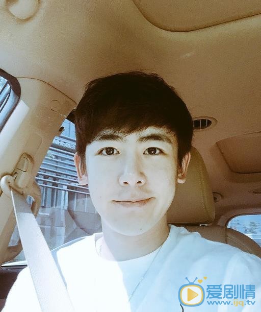 尼坤生活照 尼坤高清写真_尼坤高清剧照