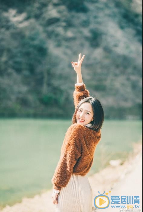 杜沁怡街拍大片 杜沁怡高清写真_杜沁怡高清剧照