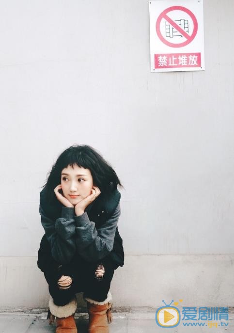 杜沁怡街拍大片 杜沁怡高清写真_杜沁怡高清剧照
