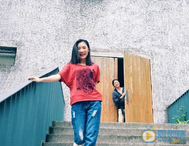 袁晶与人合照 袁晶高清写真_袁晶高清剧照