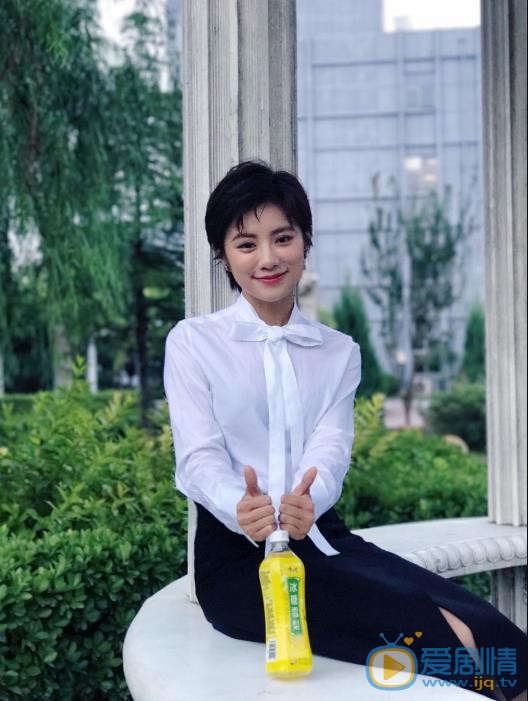 伊一街拍写真 伊一高清写真_伊一高清剧照