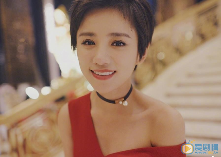 伊一街拍写真 伊一高清写真_伊一高清剧照