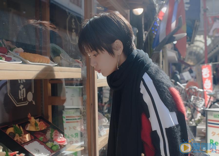 伊一短发帅气写真 伊一高清写真_伊一高清剧照