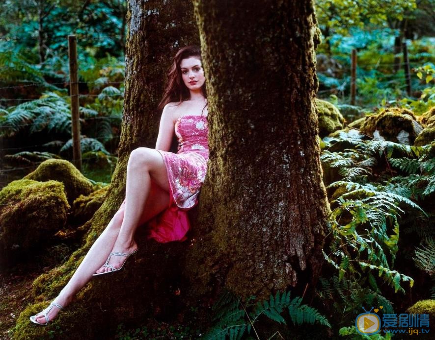 安妮·海瑟薇性感写真 安妮·海瑟薇高清写真_安妮·海瑟薇高清剧照