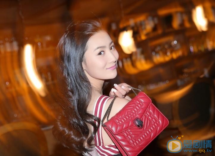 张维娜时尚街拍 张维娜高清写真_张维娜高清剧照