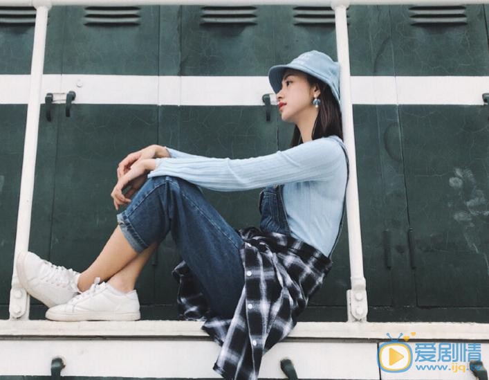 杨晞街拍写真 杨晞高清写真_杨晞高清剧照