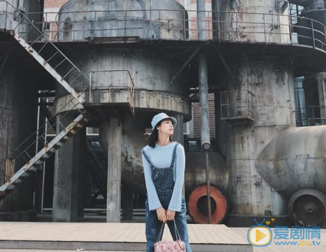杨晞街拍写真 杨晞高清写真_杨晞高清剧照