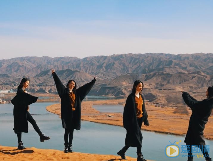 杨晞沙漠写真 杨晞高清写真_杨晞高清剧照