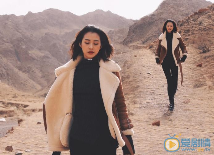 杨晞沙漠写真 杨晞高清写真_杨晞高清剧照