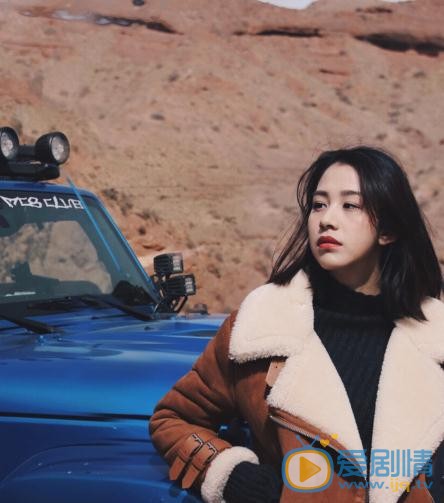 杨晞沙漠写真 杨晞高清写真_杨晞高清剧照