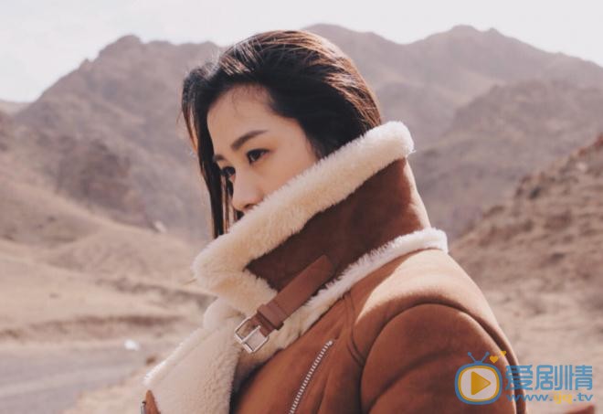 杨晞沙漠写真 杨晞高清写真_杨晞高清剧照