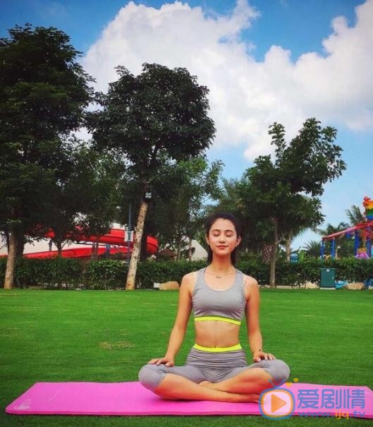 杨晞生活照 杨晞高清写真_杨晞高清剧照