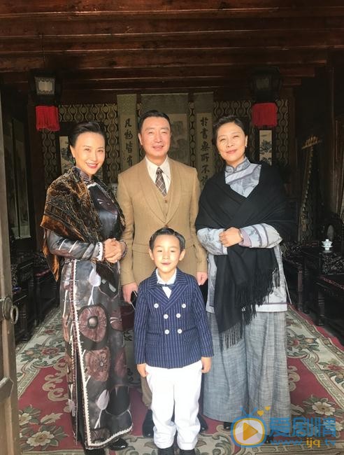 乔红片场照 乔红高清写真_乔红高清剧照