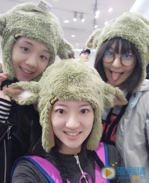 陈真希与人合照 陈真希高清写真_陈真希高清剧照