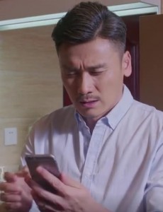 下一站别离莉莉是什么人？莉莉和张成龙是什么关系？
