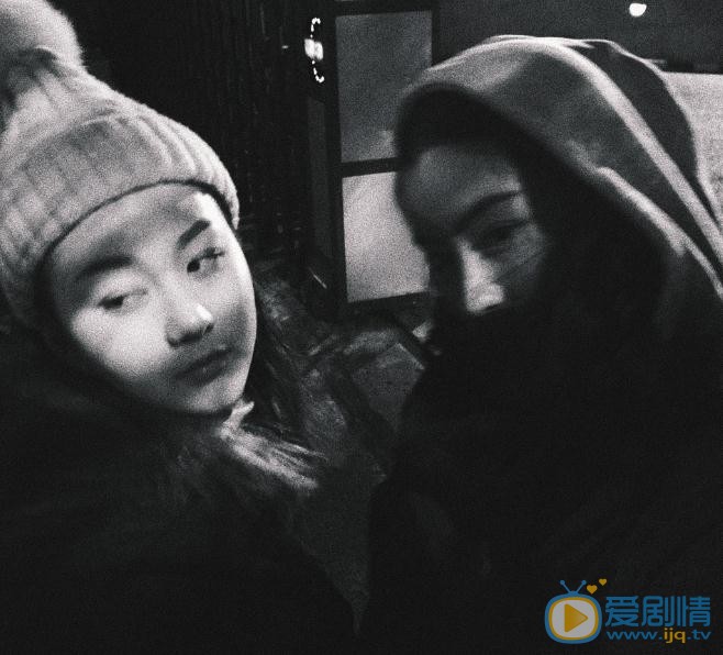 毛晓慧与人合照 毛晓慧高清写真_毛晓慧高清剧照