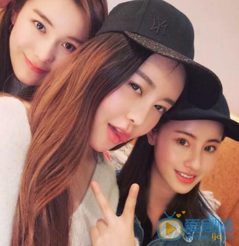 毛晓慧与人合照 毛晓慧高清写真_毛晓慧高清剧照