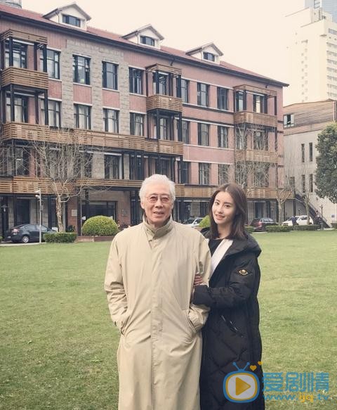 毛晓慧与人合照 毛晓慧高清写真_毛晓慧高清剧照