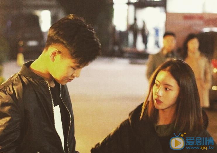 毛晓慧与人合照 毛晓慧高清写真_毛晓慧高清剧照