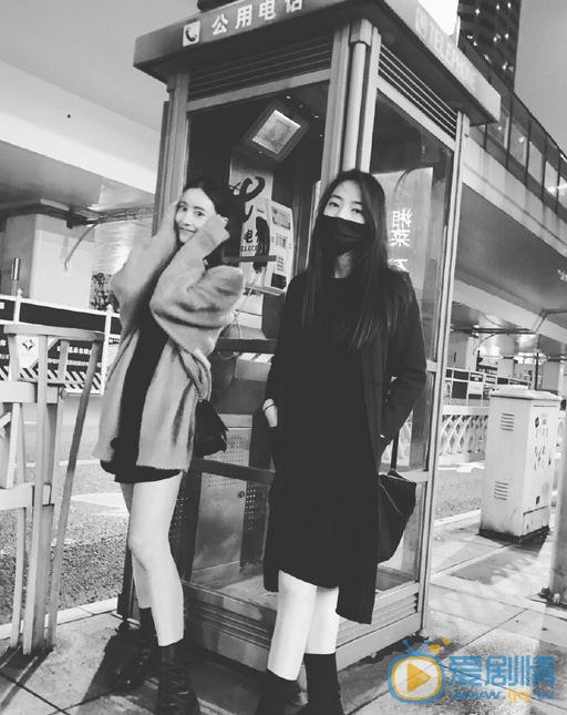毛晓慧与人合照 毛晓慧高清写真_毛晓慧高清剧照