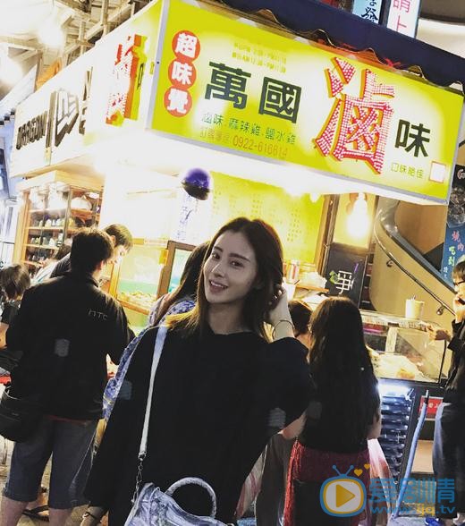 毛晓慧与人合照 毛晓慧高清写真_毛晓慧高清剧照