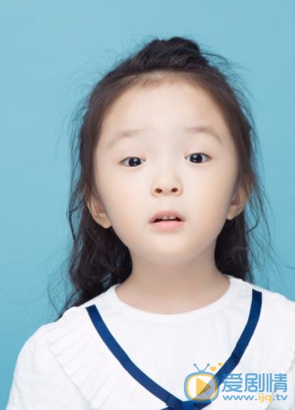 于小磊女儿照 于小磊高清写真_于小磊高清剧照