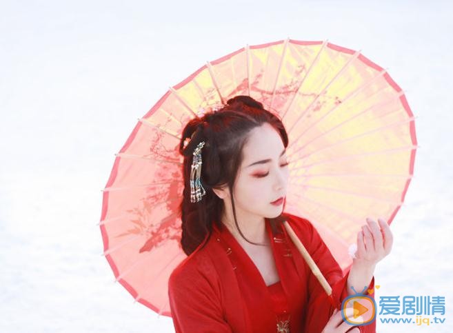 费伟妮红衣写真 费伟妮高清写真_费伟妮高清剧照