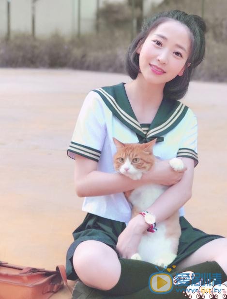 费伟妮制服写真 费伟妮高清写真_费伟妮高清剧照