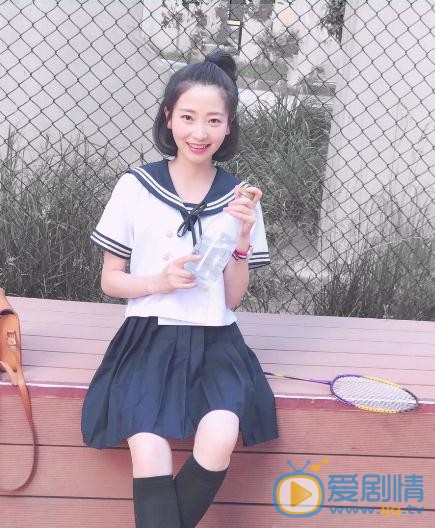 费伟妮制服写真 费伟妮高清写真_费伟妮高清剧照