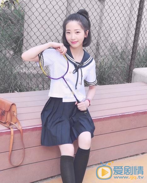 费伟妮制服写真 费伟妮高清写真_费伟妮高清剧照